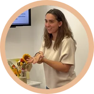 abril-carvalho-perfil